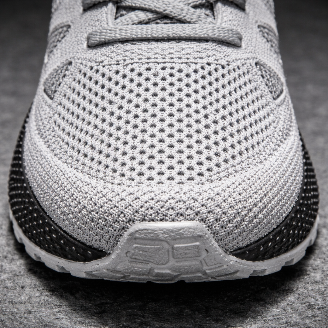Low-Top Fitness Sneakers